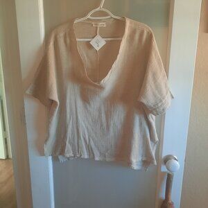 Cute linen V-neck short sleeve top - M